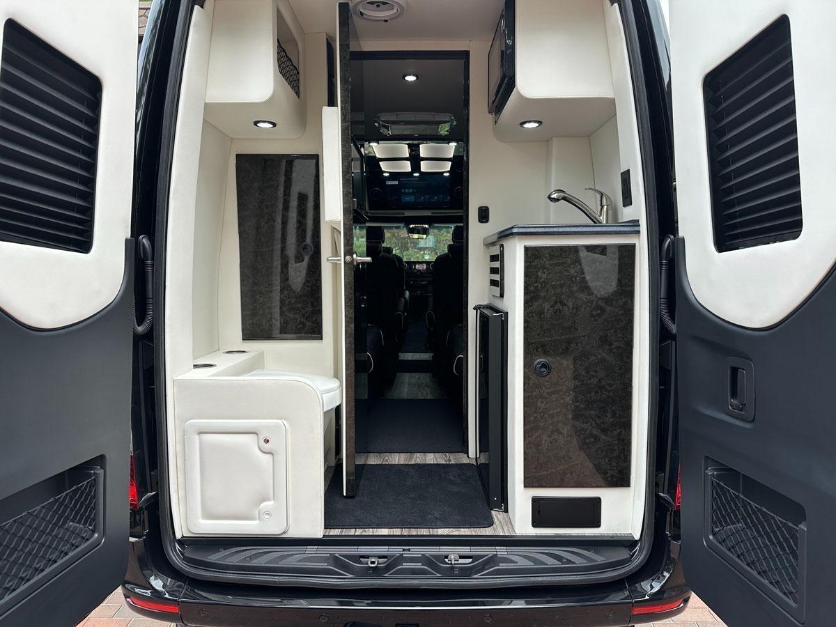 Mercedes-Benz Sprinter 3500 XD 170-in. WB 2024