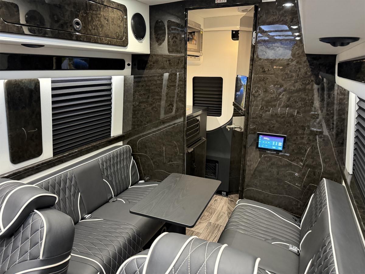 Mercedes-Benz Sprinter 3500 XD 170-in. WB 2024