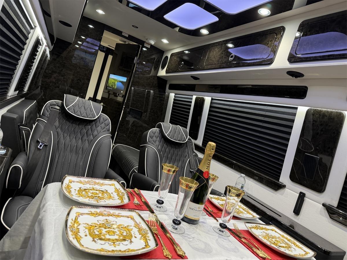 Mercedes-Benz Sprinter 3500 XD 170-in. WB 2024