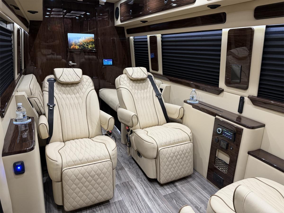 Mercedes-Benz Sprinter 3500 XD 170-in. WB 2024