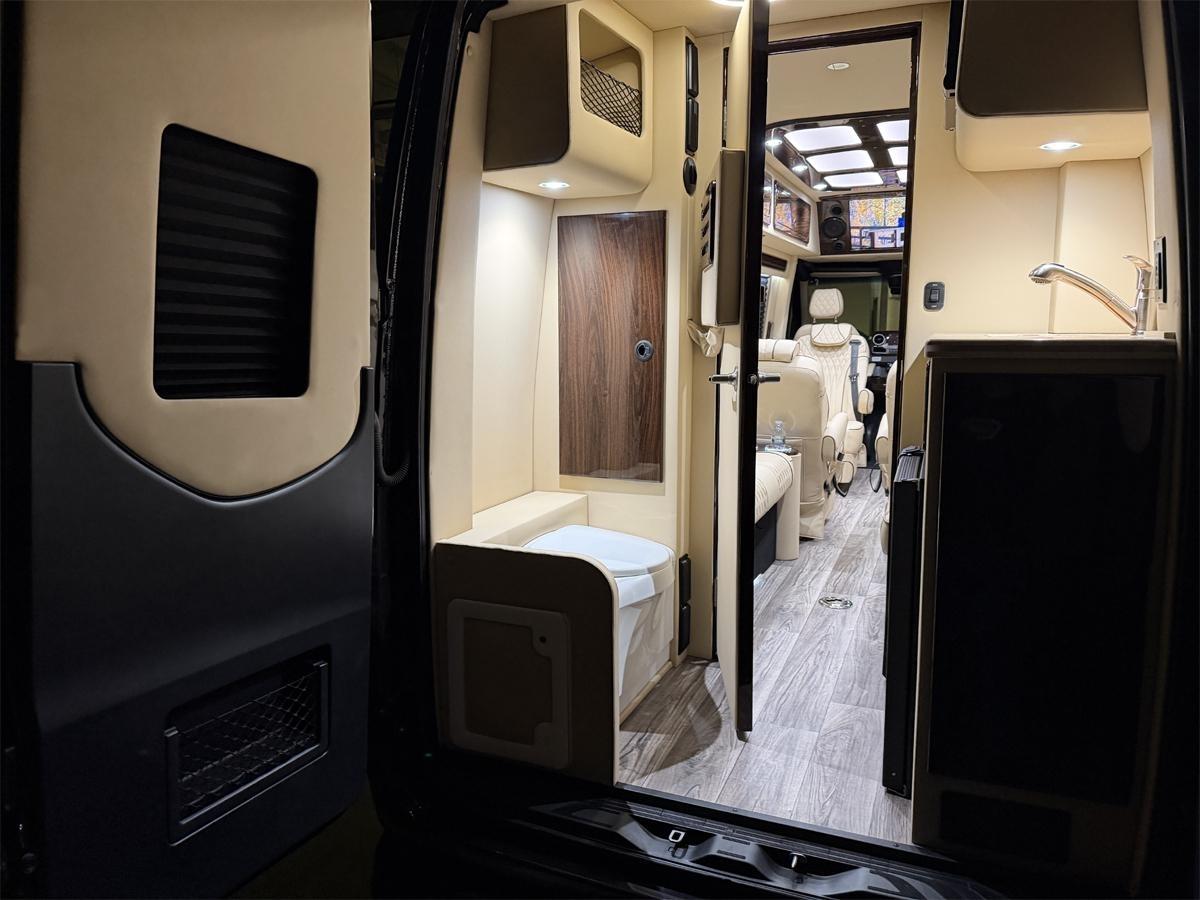 Mercedes-Benz Sprinter 3500 XD 170-in. WB 2024