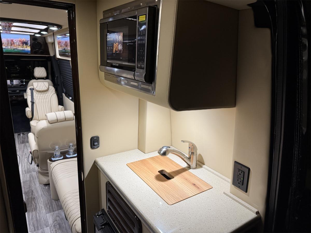 Mercedes-Benz Sprinter 3500 XD 170-in. WB 2024