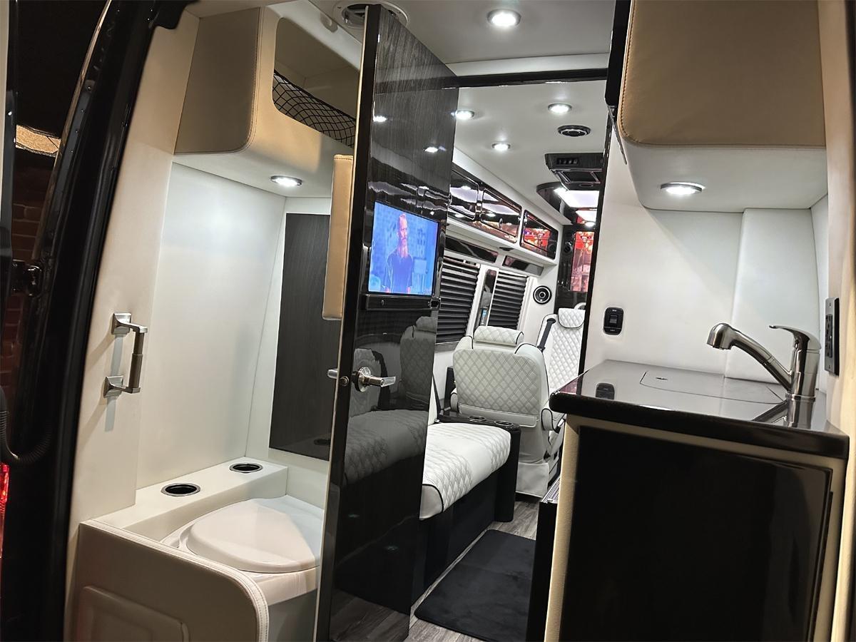 Mercedes-Benz Sprinter 3500 XD 170-in. WB 2024