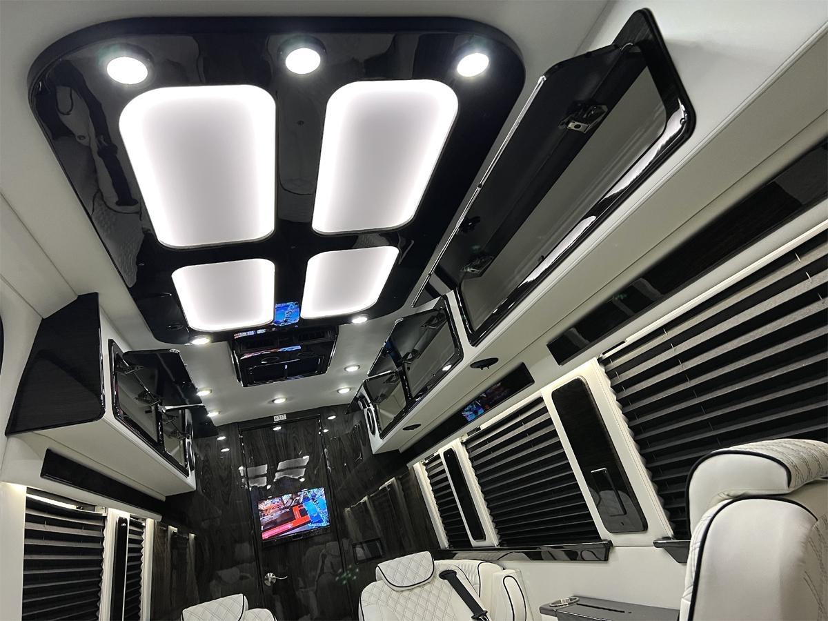Mercedes-Benz Sprinter 3500 XD 170-in. WB 2024