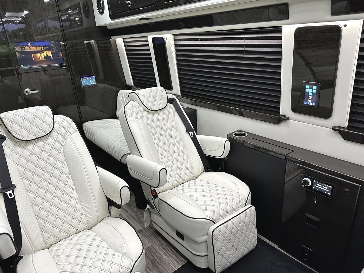 Mercedes-Benz Sprinter 3500 XD 170-in. WB 2024