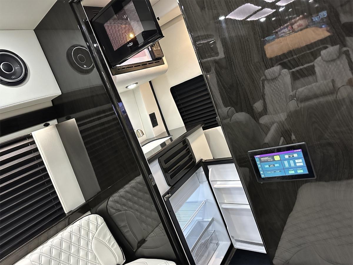 Mercedes-Benz Sprinter 3500 XD 170-in. WB 2024
