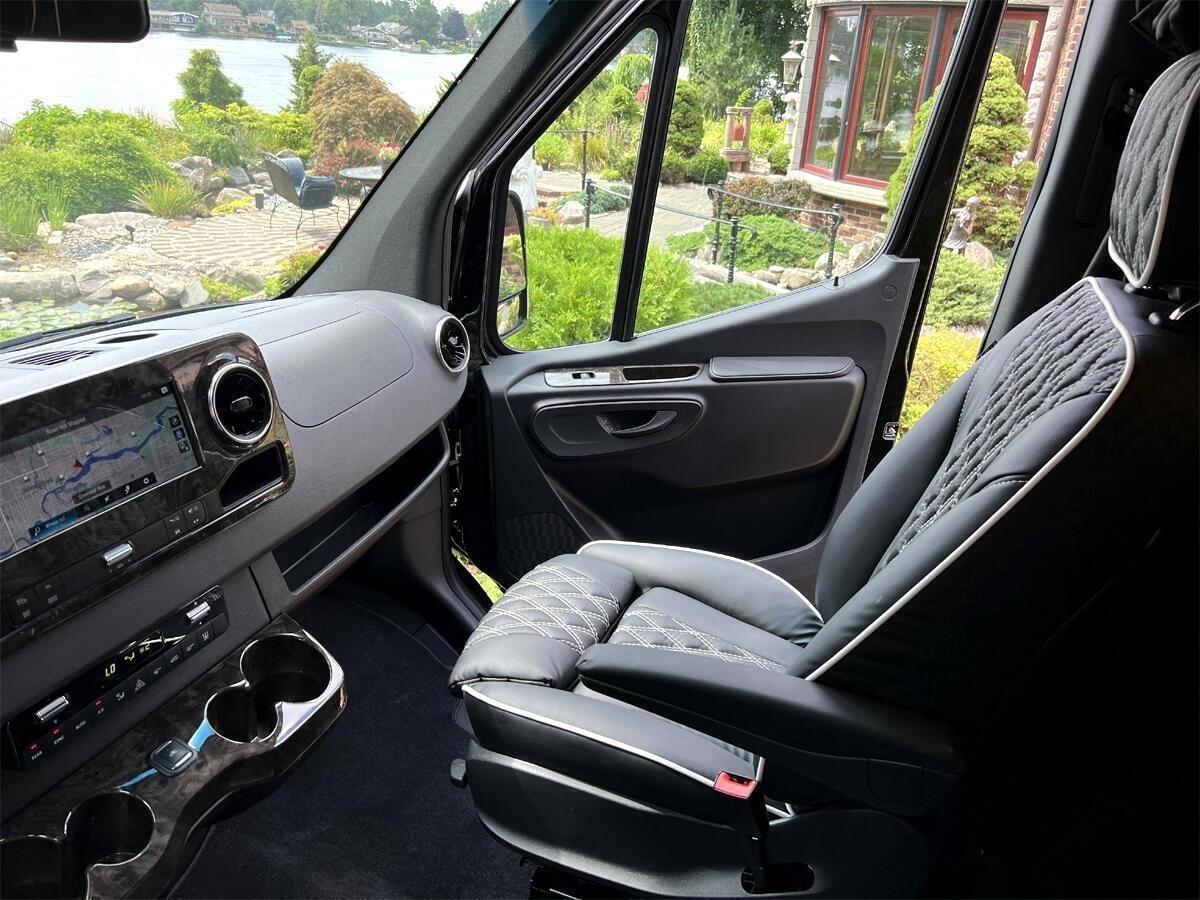 Mercedes-Benz Sprinter 3500 XD 170-in. WB 2024