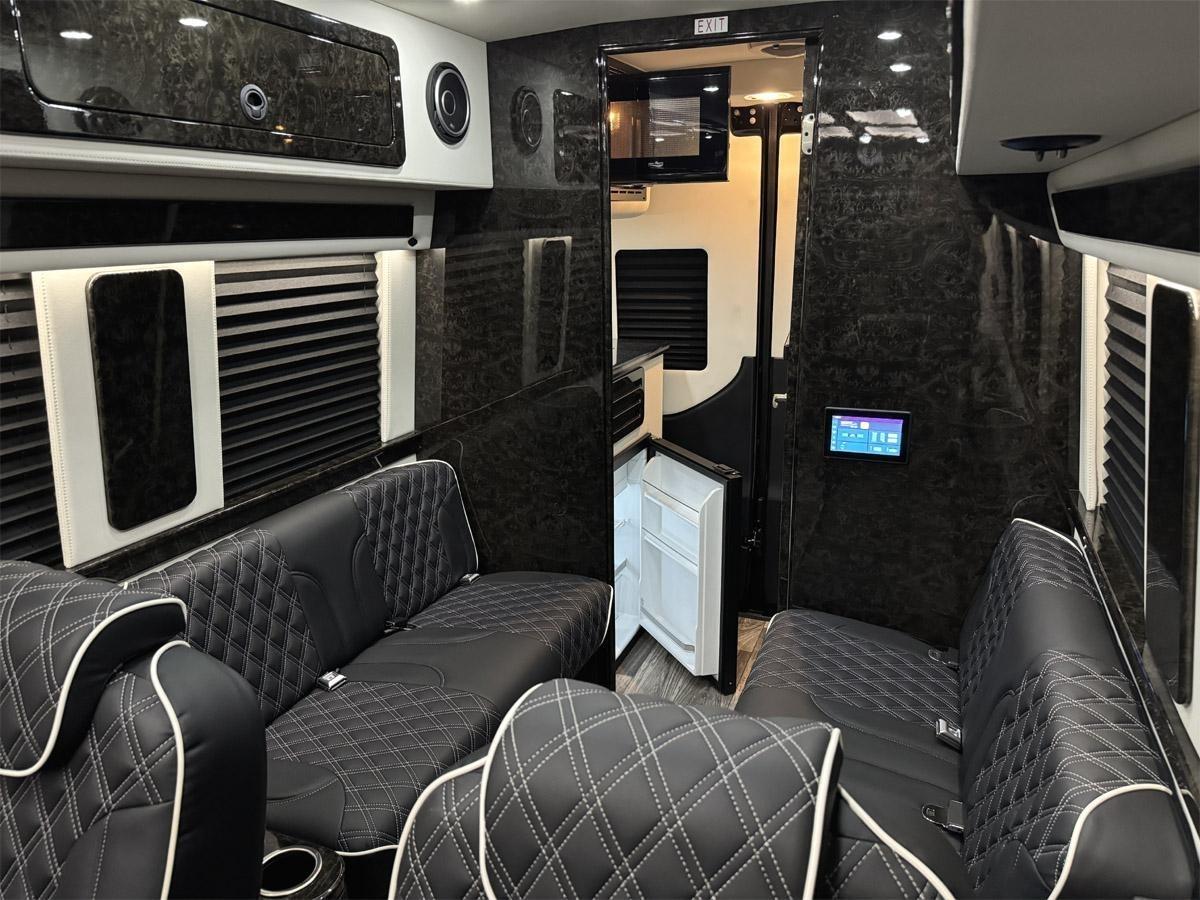 Mercedes-Benz Sprinter 3500 XD 170-in. WB 2024