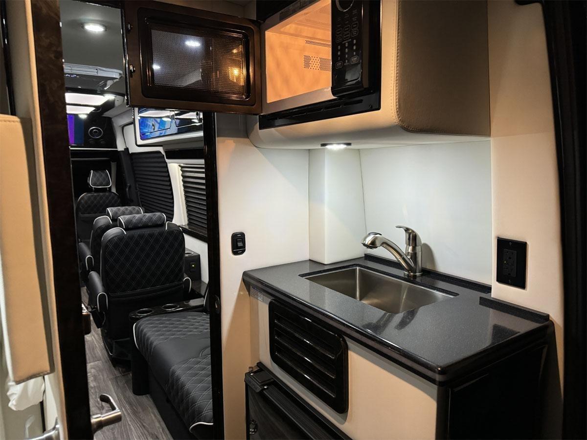 Mercedes-Benz Sprinter 3500 XD 170-in. WB 2024