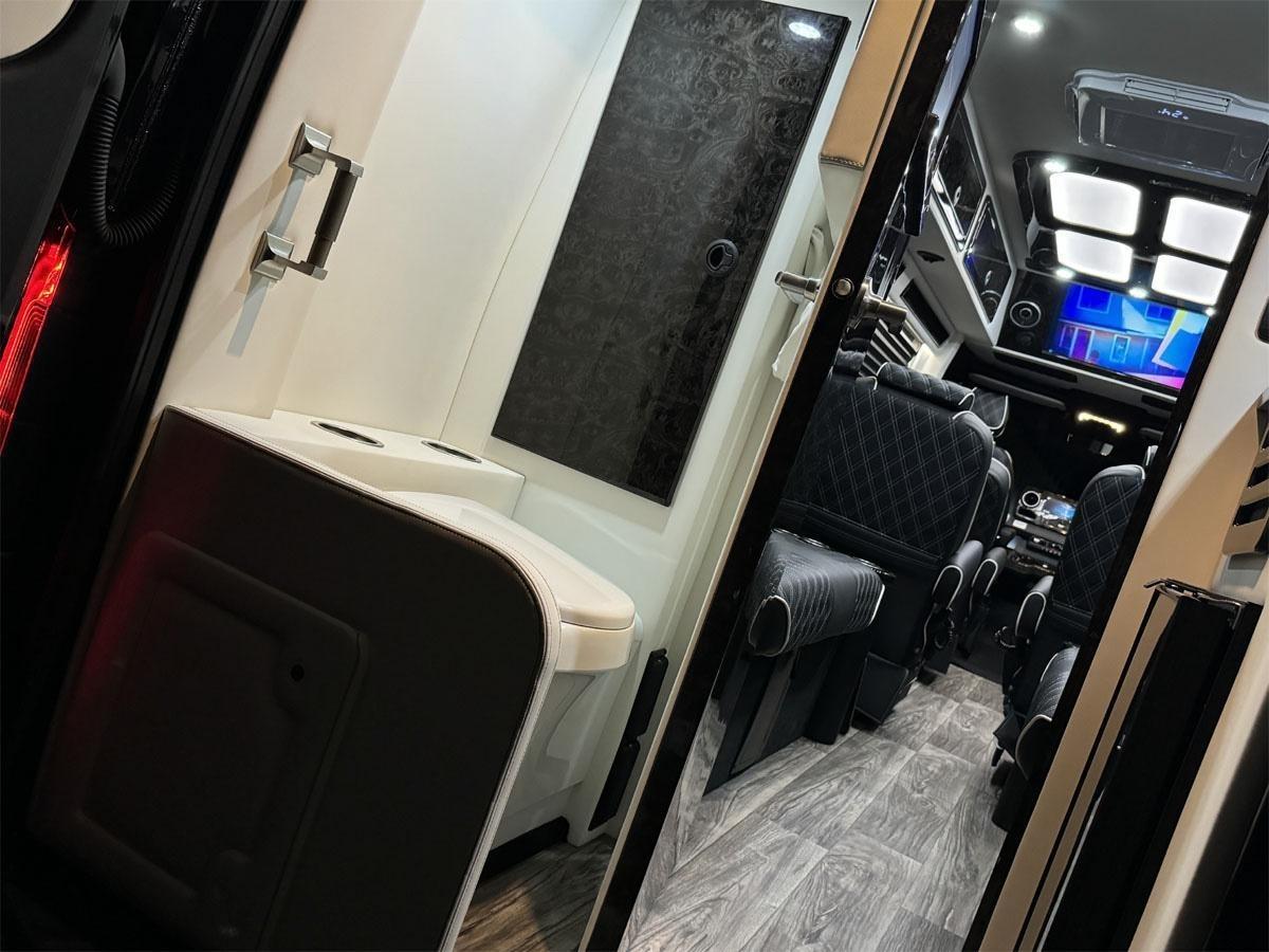 Mercedes-Benz Sprinter 3500 XD 170-in. WB 2024