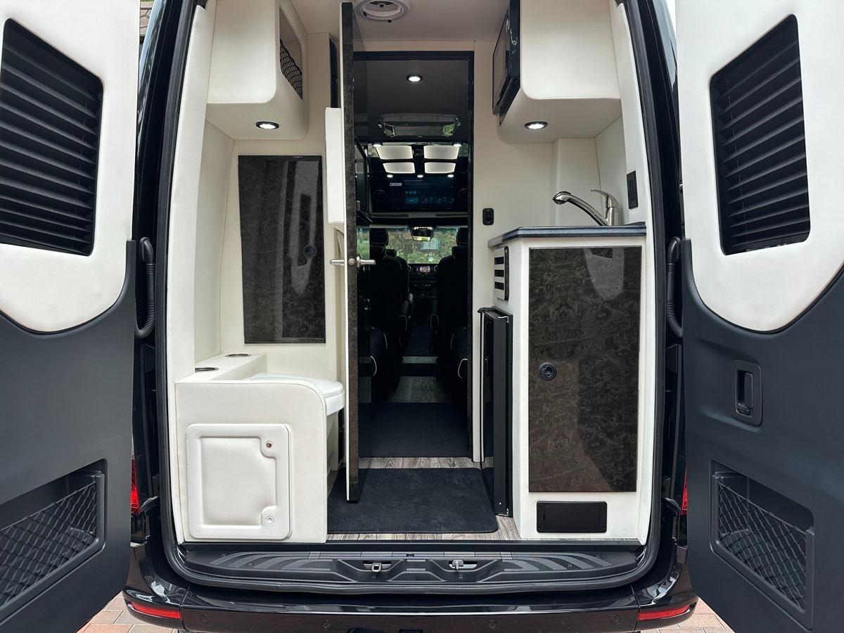 Mercedes-Benz Sprinter 3500 XD 170-in. WB 2024