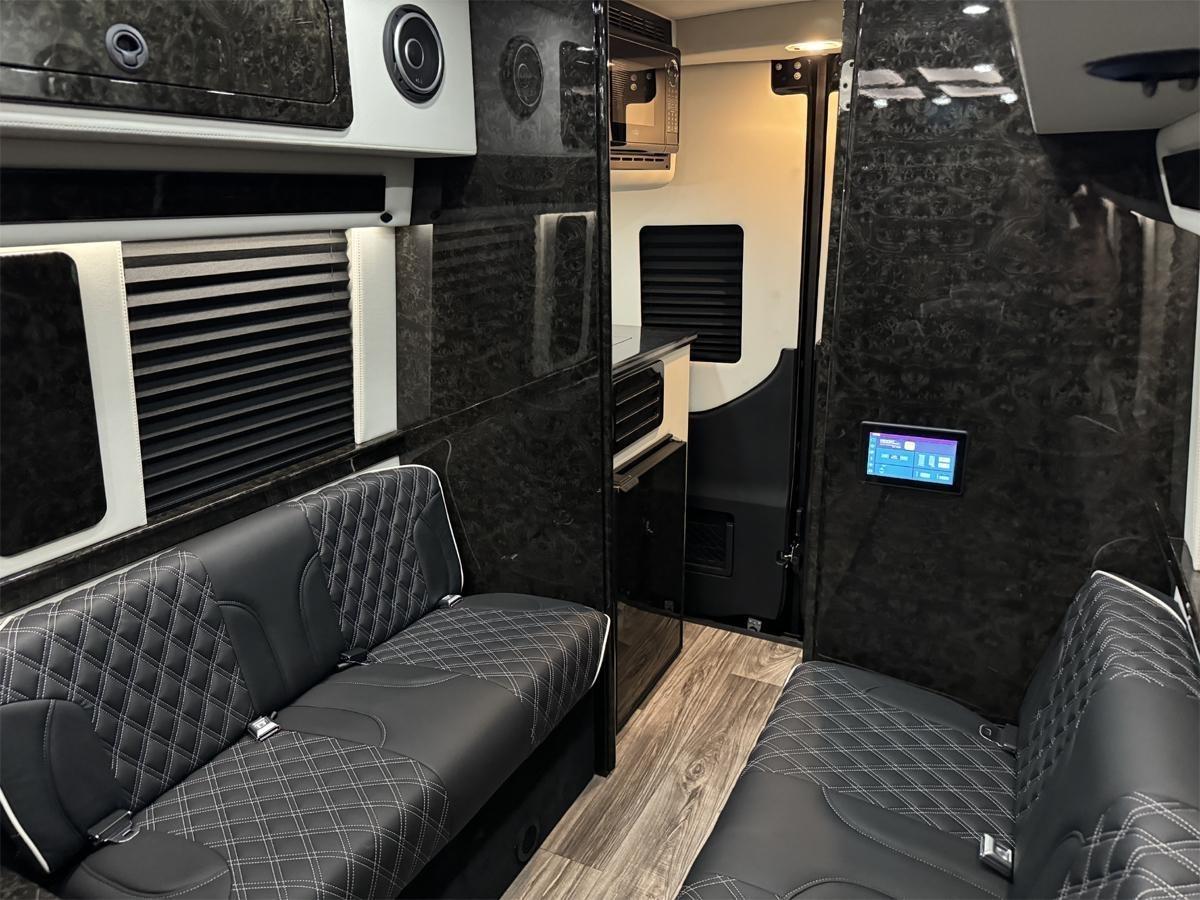Mercedes-Benz Sprinter 3500 XD 170-in. WB 2024