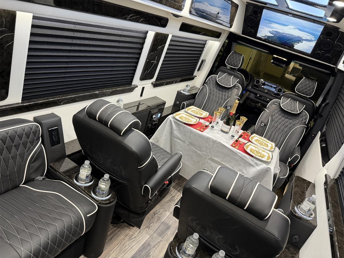 Mercedes-Benz Sprinter 3500 XD 170-in. WB 2024
