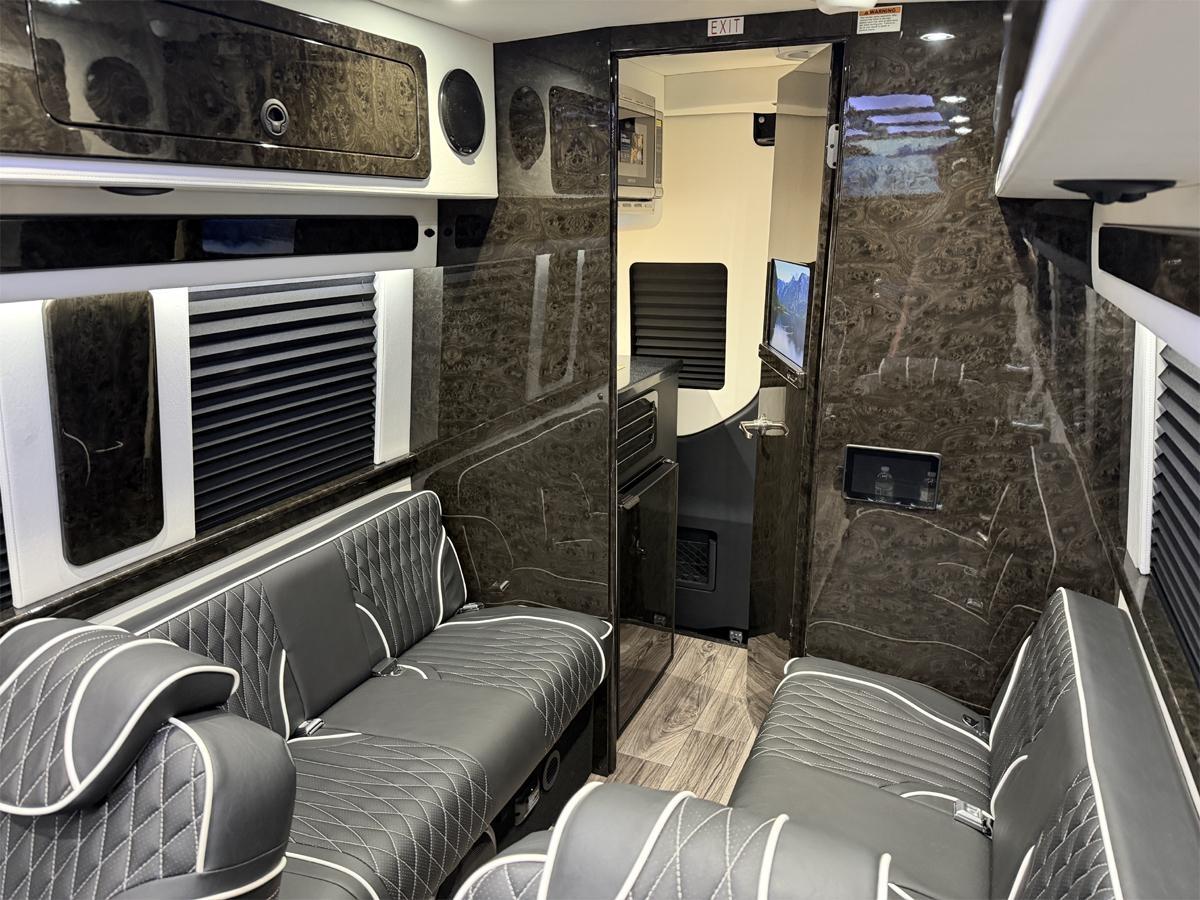 Mercedes-Benz Sprinter 3500 XD 170-in. WB 2024