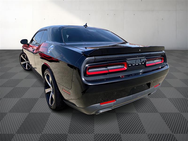 Dodge Challenger SXT Plus 2015
