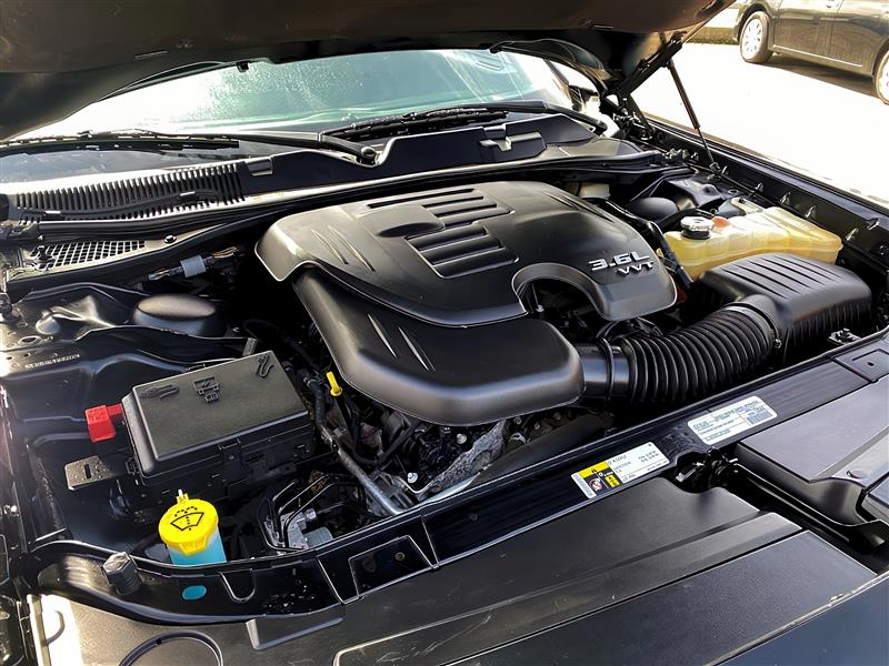 Dodge Challenger SXT Plus 2015