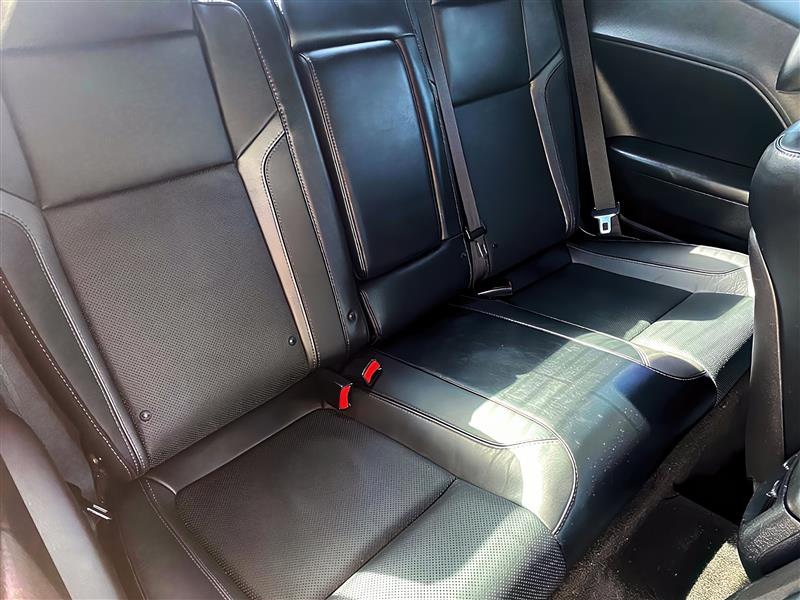 Dodge Challenger SXT Plus 2015