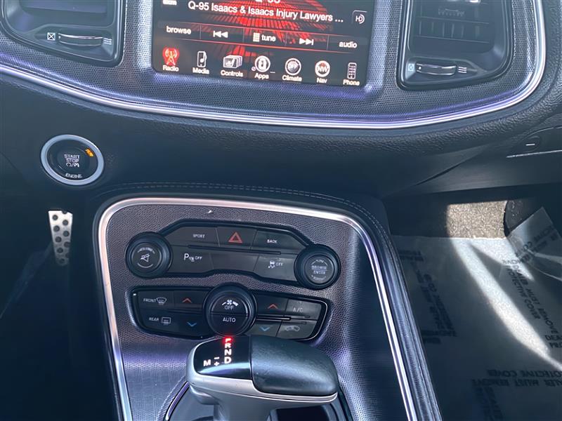 Dodge Challenger SXT Plus 2015