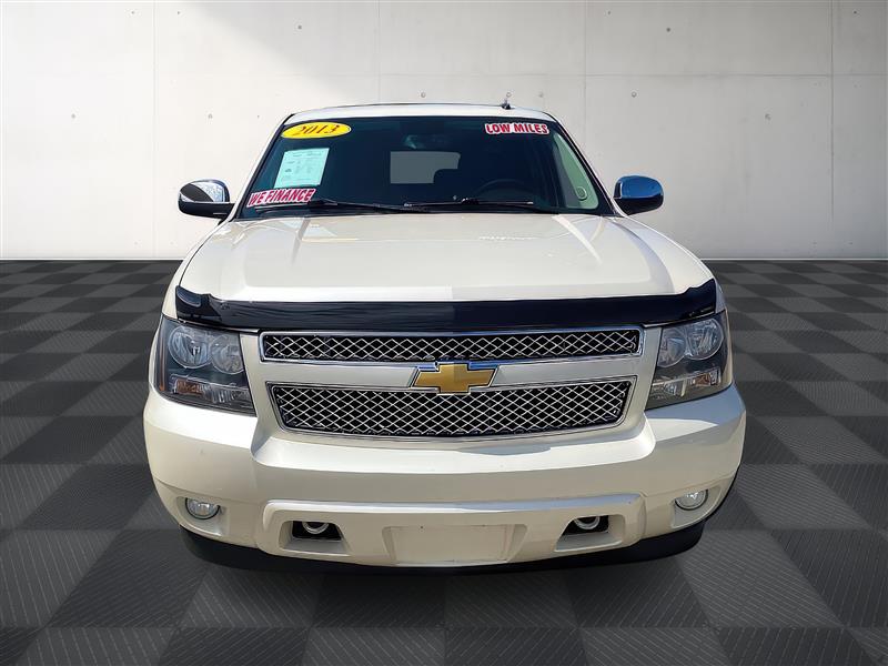 Chevrolet Suburban LTZ 4WD 2013