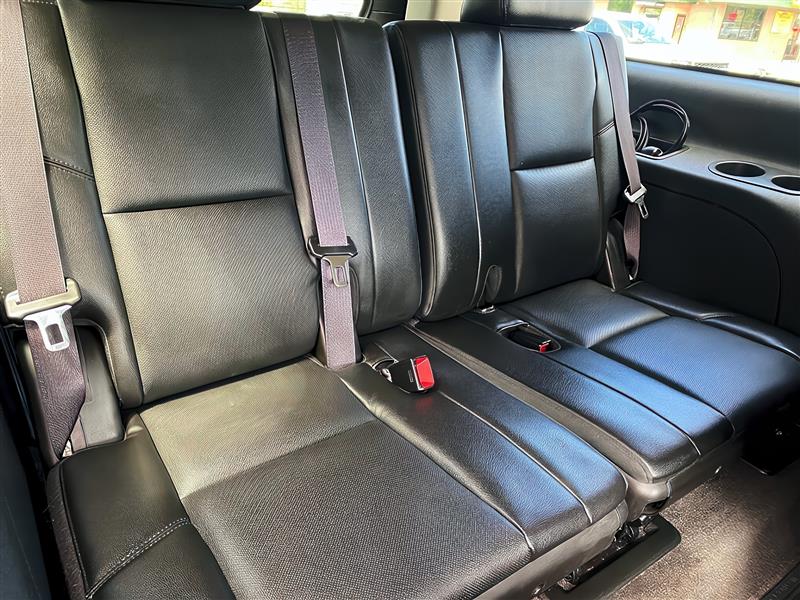 Chevrolet Suburban LTZ 4WD 2013