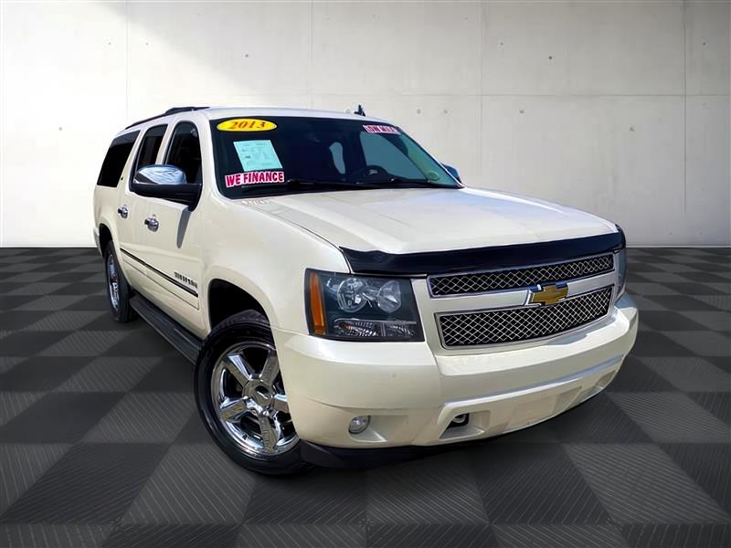 Chevrolet Suburban LTZ 4WD 2013