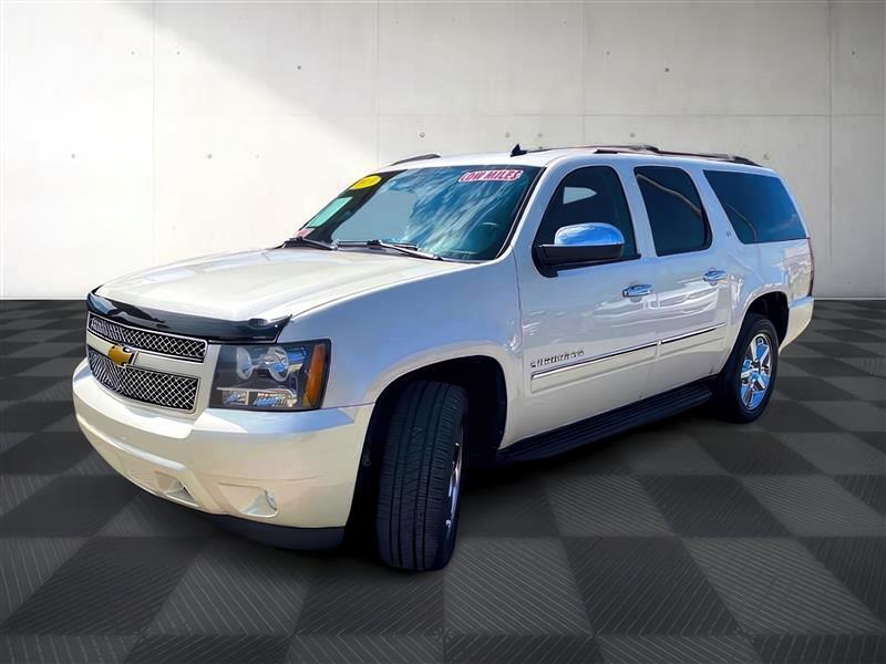 Chevrolet Suburban LTZ 4WD 2013
