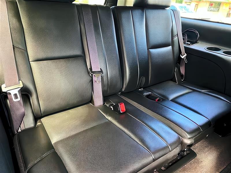 Chevrolet Suburban LTZ 4WD 2013