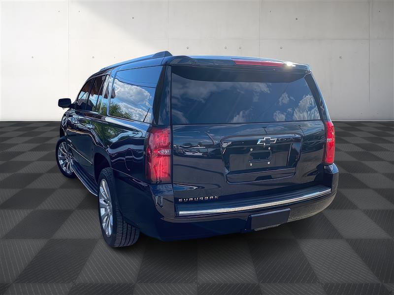 Chevrolet Suburban  2015