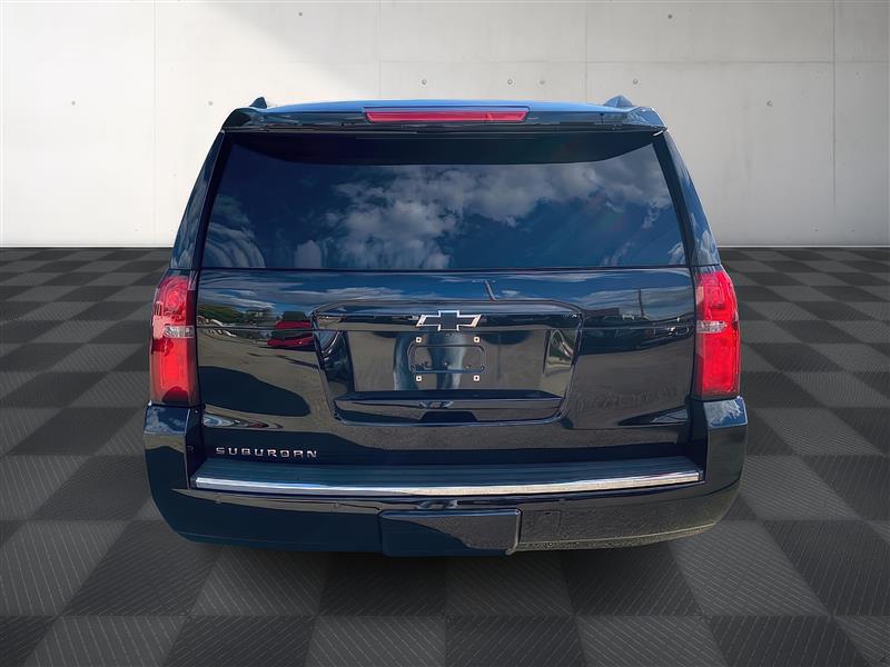 Chevrolet Suburban  2015