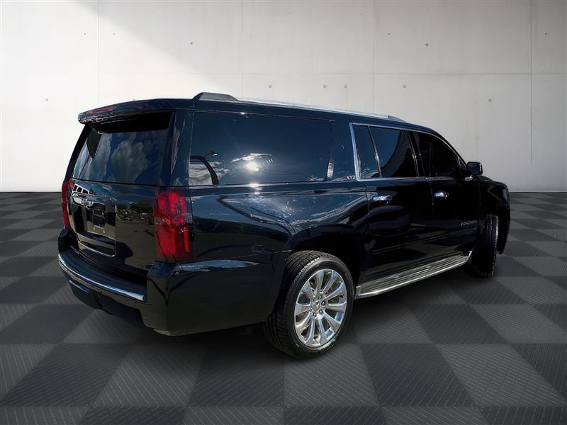 Chevrolet Suburban  2015