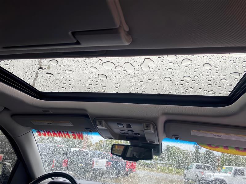 Chevrolet Suburban  2015