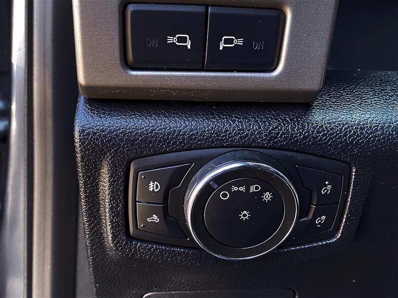Ford F-150 Lariat SuperCrew 5.5-ft. Bed 4WD 2016