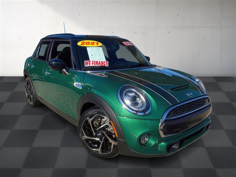 2021 MINI Hardtop Cooper S's photo
