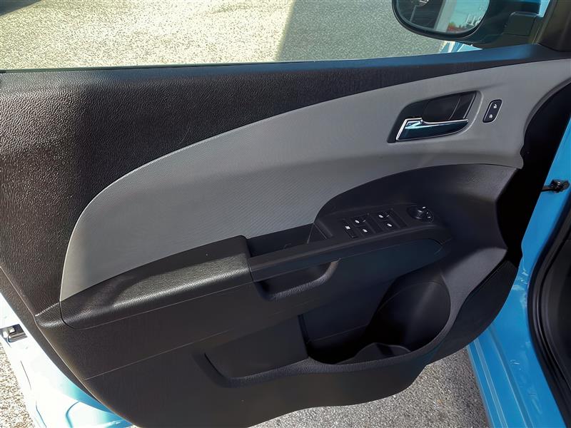 Chevrolet Sonic LT Auto 5-Door 2014