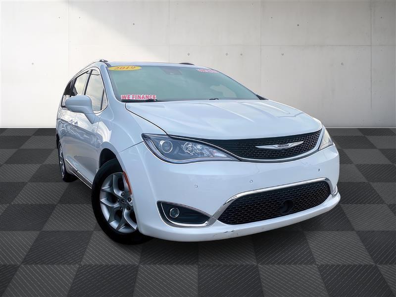 2019 Chrysler Pacifica Touring-L Plus