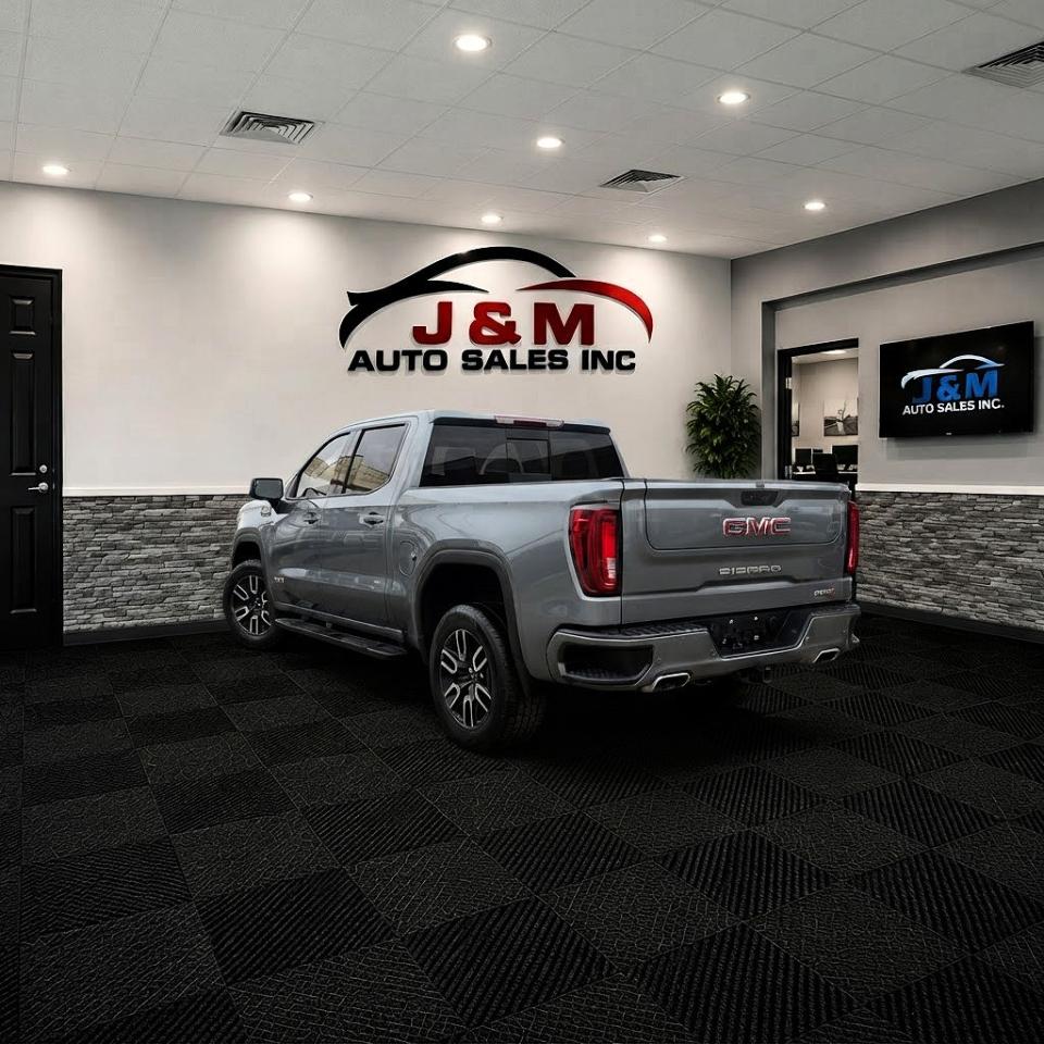 GMC Sierra 1500 4WD Crew Cab 147" AT4 2019