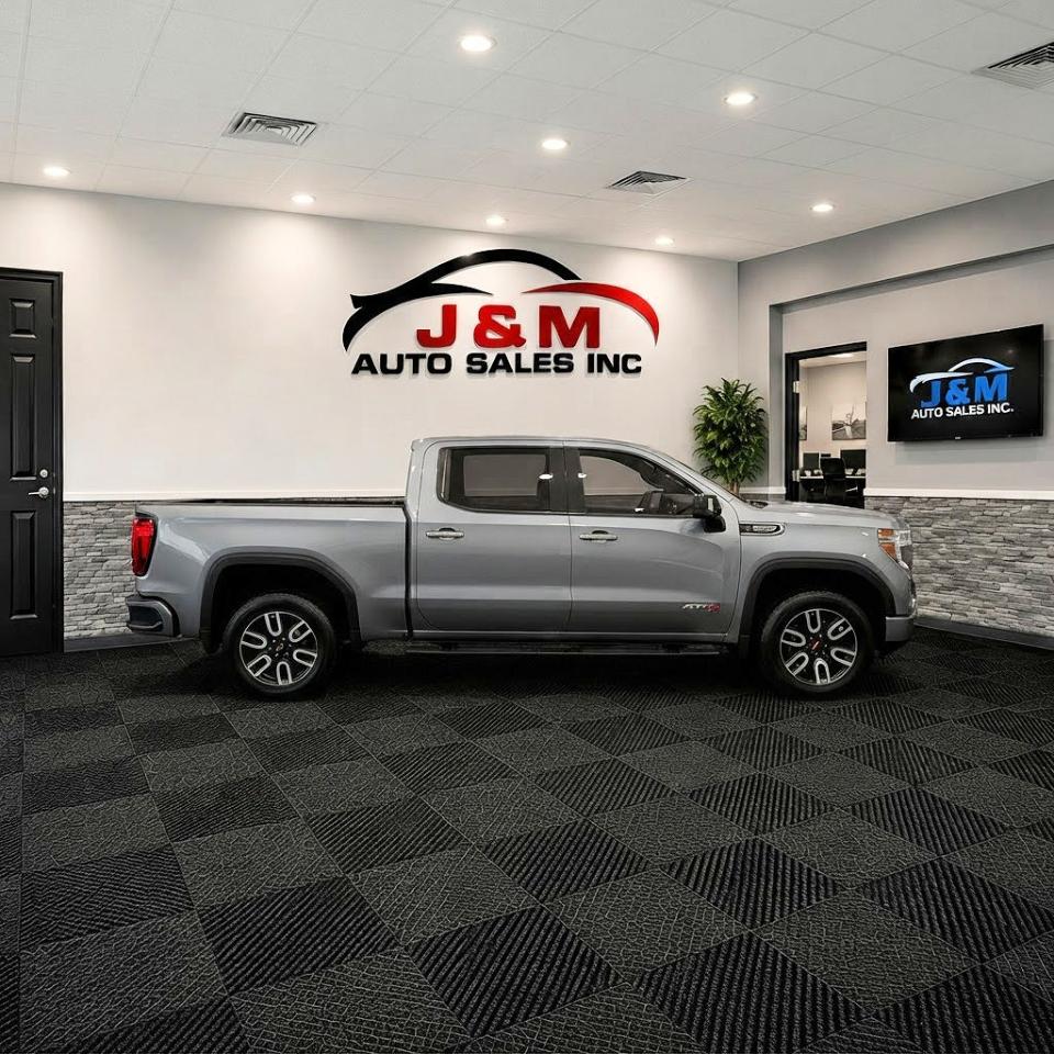 GMC Sierra 1500 4WD Crew Cab 147" AT4 2019