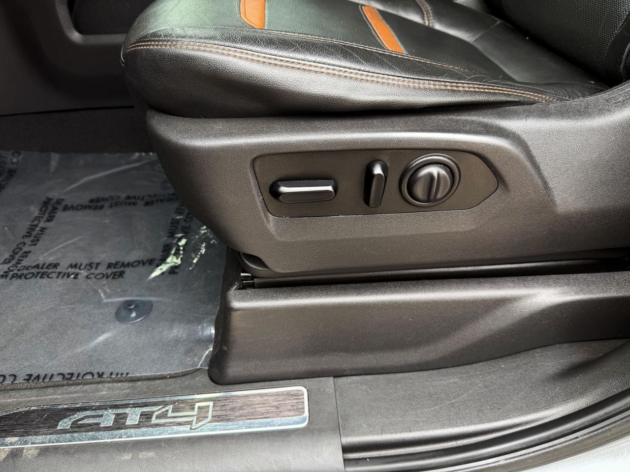 GMC Sierra 1500 4WD Crew Cab 147" AT4 2019