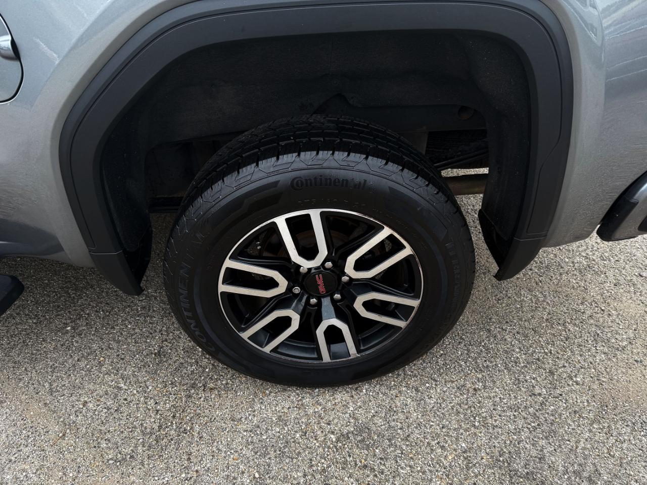 GMC Sierra 1500 4WD Crew Cab 147" AT4 2019