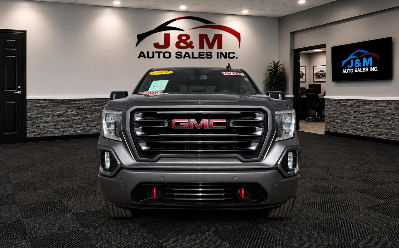 GMC Sierra 1500 4WD Crew Cab 147" AT4 2019
