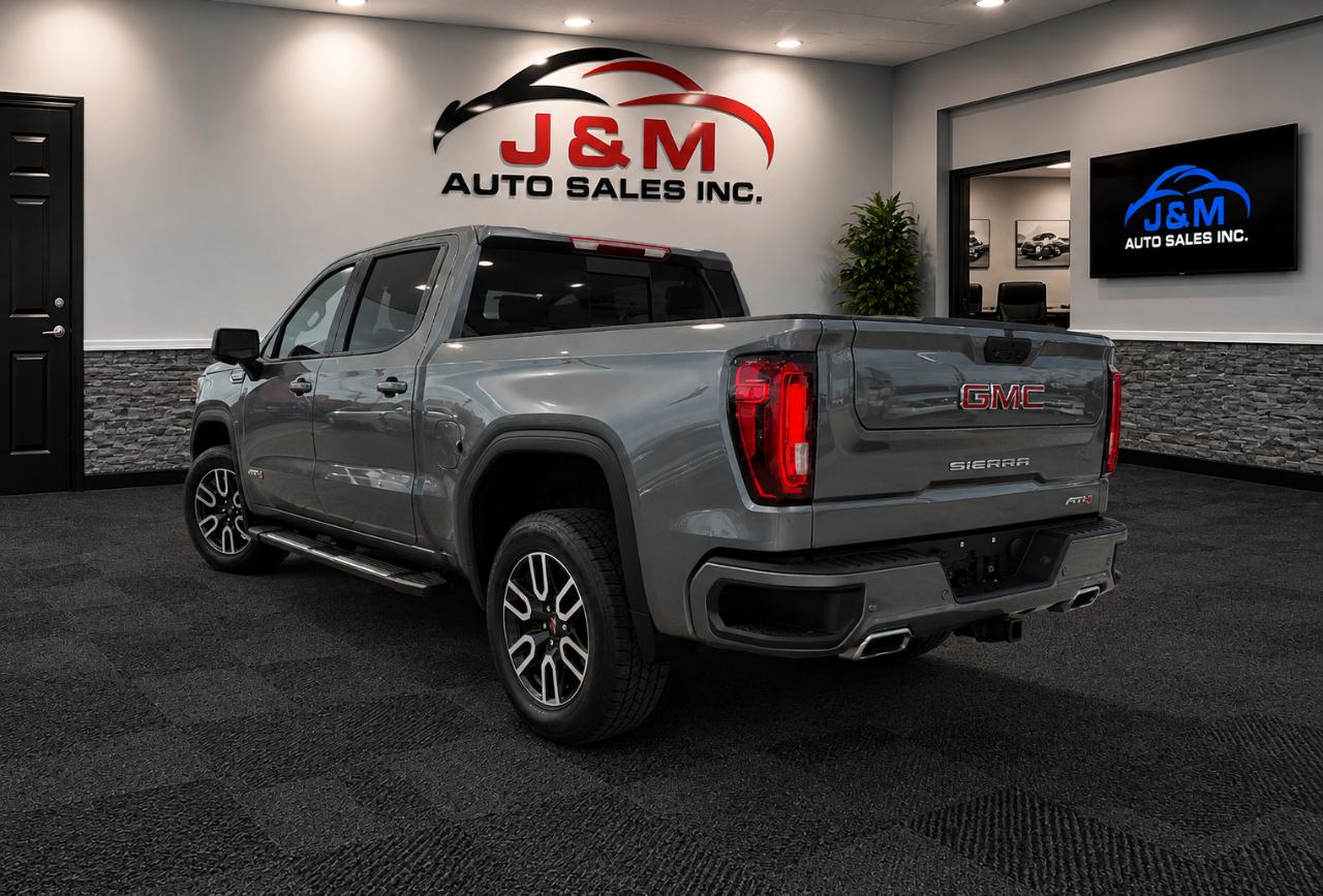 GMC Sierra 1500 4WD Crew Cab 147" AT4 2019