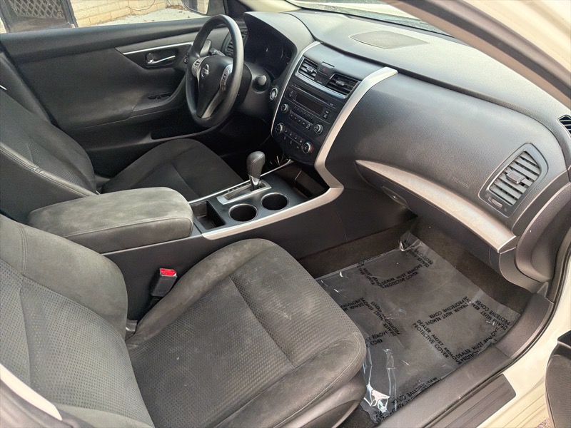 Nissan Altima 2.5 SV 2015