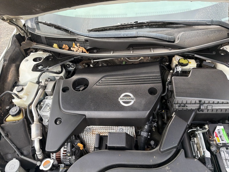 Nissan Altima 2.5 SV 2015