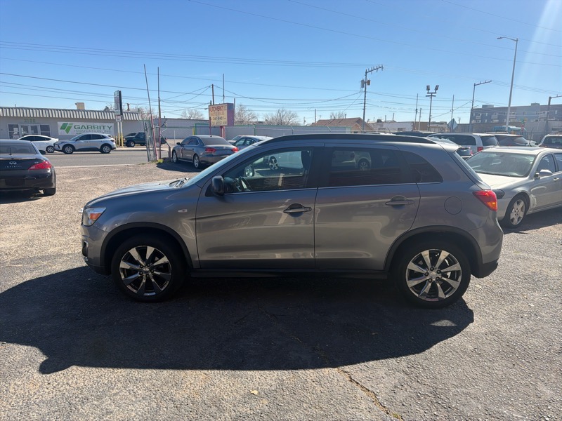 Mitsubishi Outlander Sport LE AWD 2013