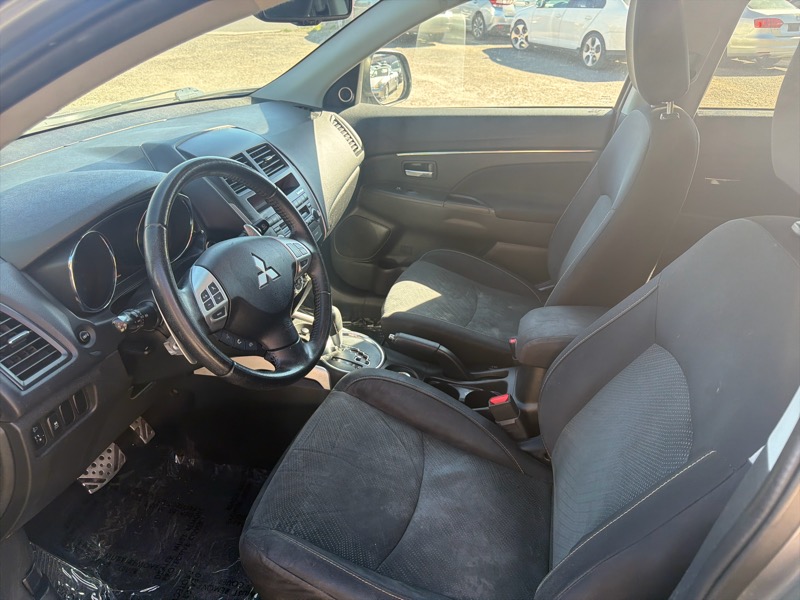 Mitsubishi Outlander Sport LE AWD 2013