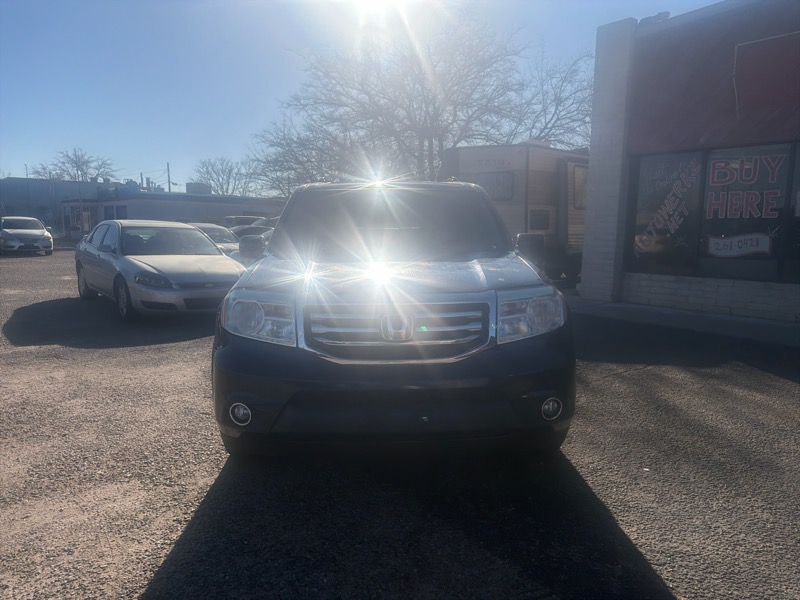 Honda Pilot Touring 4WD 5-Spd AT with DVD 2013