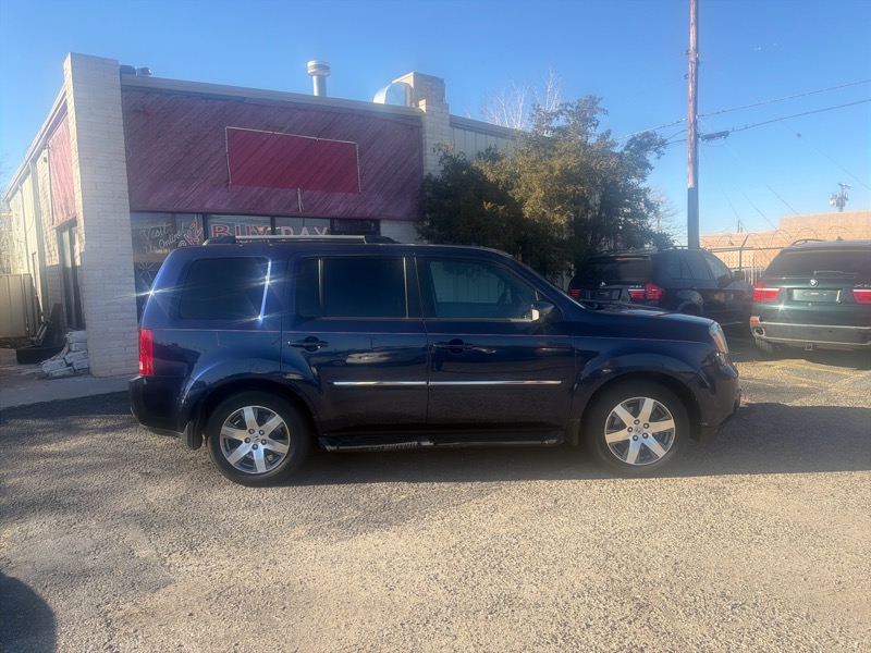 Honda Pilot Touring 4WD 5-Spd AT with DVD 2013