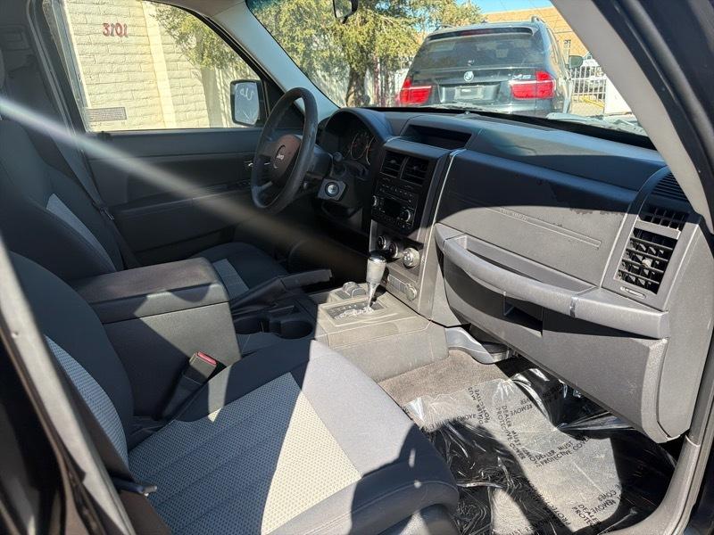 Jeep Liberty Sport 4WD 2010