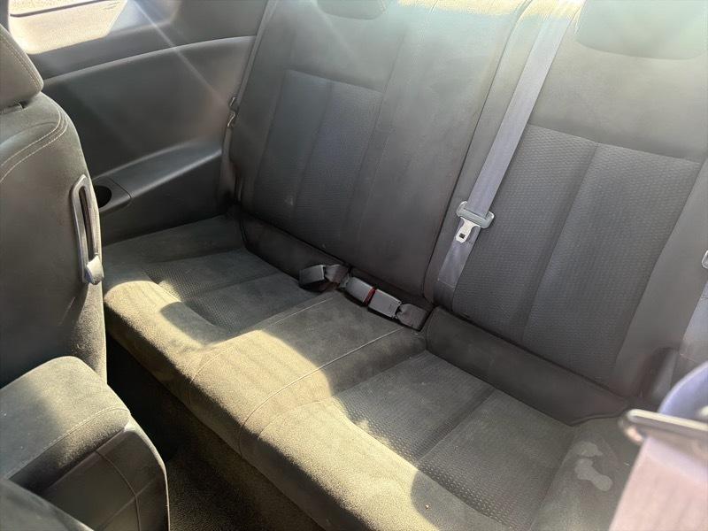 Nissan Altima 2.5 S 6M/T Coupe 2010