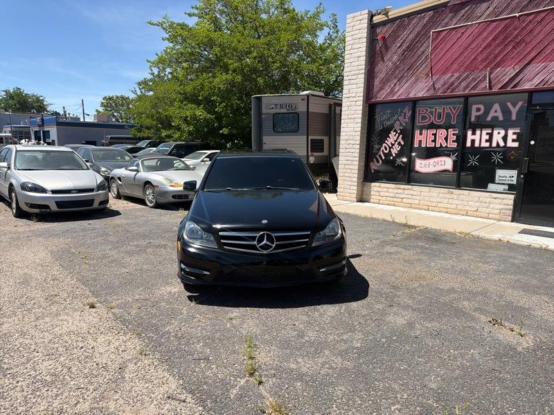 Mercedes-Benz C-Class C250 Luxury Sedan 2014